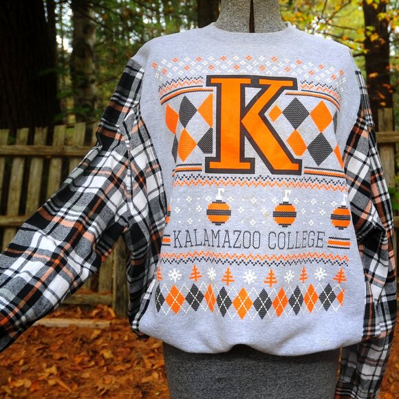 Kalamazoo College MI Reconstructed Xmas Sweatshirt Plaid Flannel Sleeves XL/2XL - Picture 5 of 9